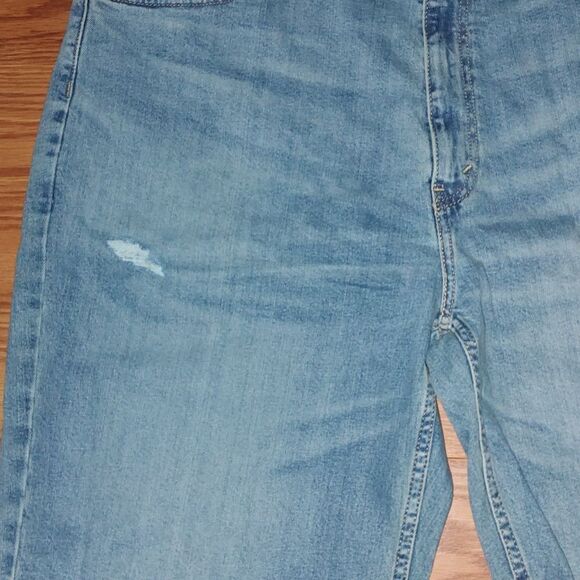 2 pr Signature Levi Strauss distressed Athletic Denim 11" Shorts Sz 40 - Picture 3 of 11